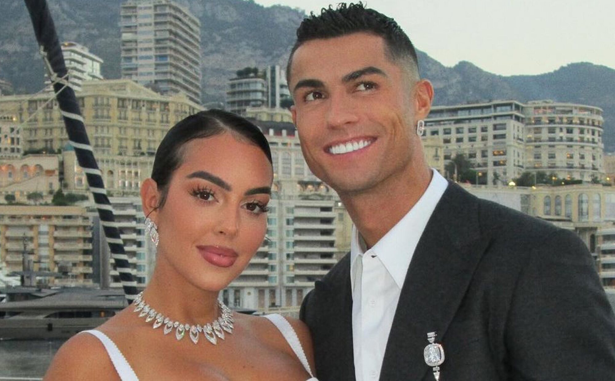 Las fotos más 'picantes' de Cristiano Ronaldo y Georgina Rodríguez en sus vacaciones en el mar