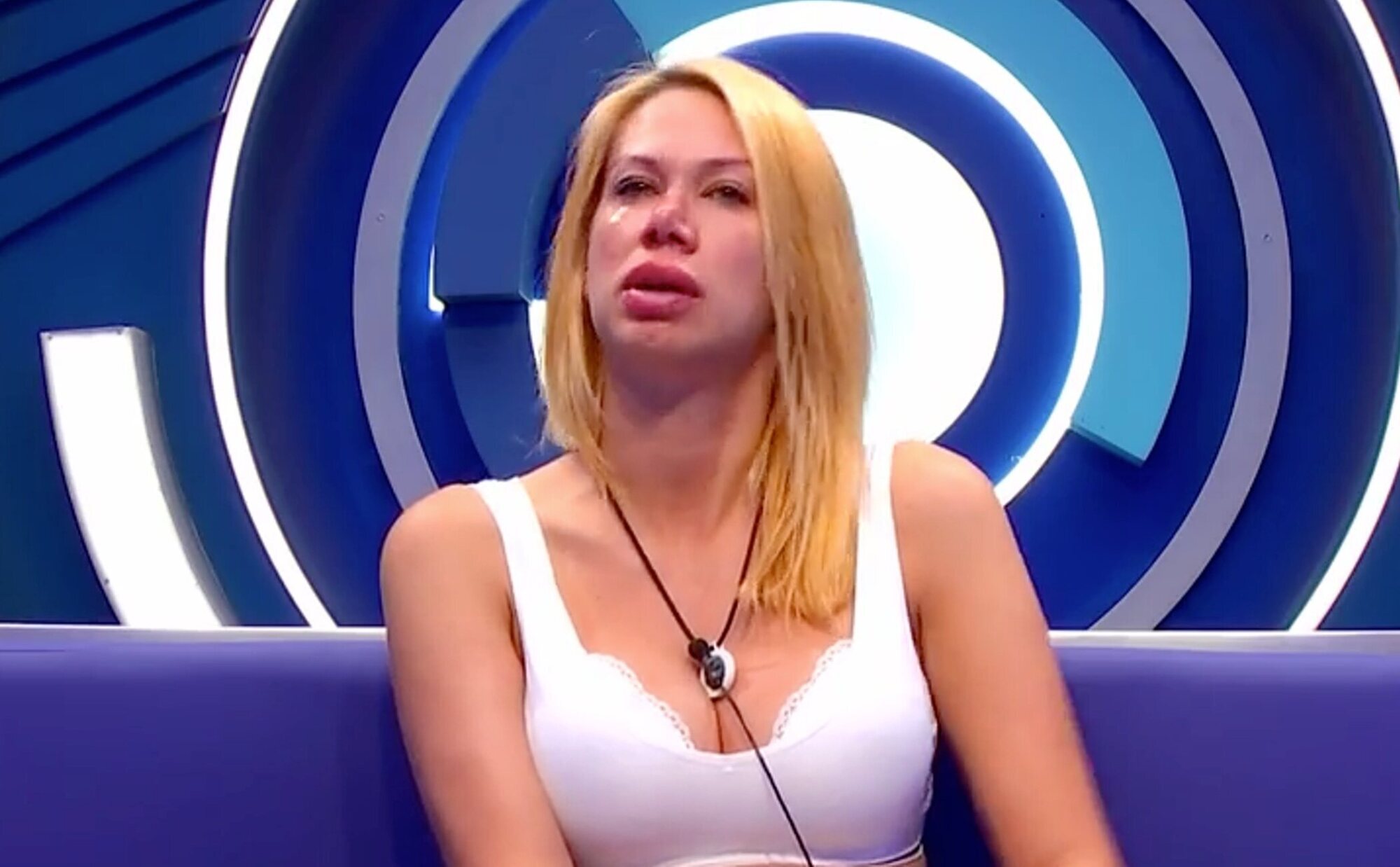 Vanessa ve "miradas" de su marido Javier con otra chica dentro de la casa de 'Gran Hermano 2024'