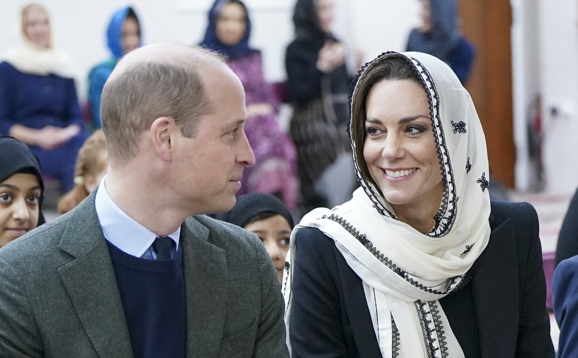 Unos hombres encapuchados asaltan el Castillo de Windsor con el Príncipe Guillermo y Kate Middleton dentro