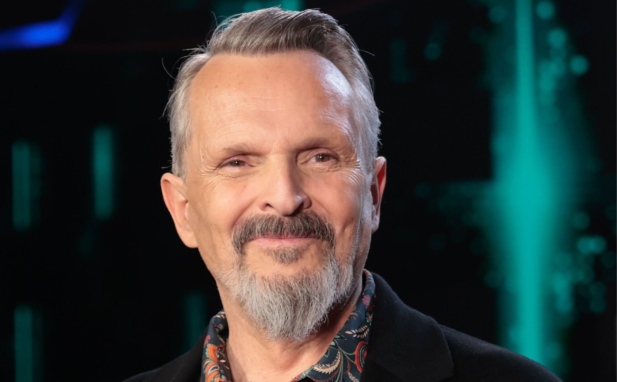 Miguel Bosé regresa con una gira en 2025 debido a problemas económicos