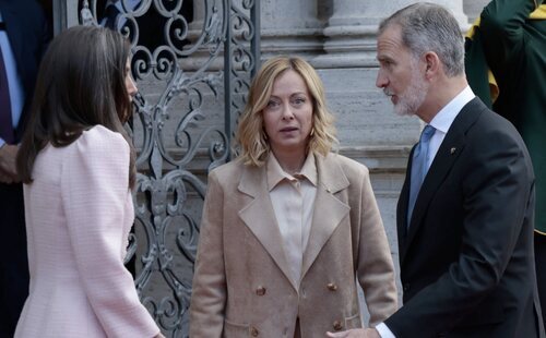 El momento incÃ³modo de los Reyes Felipe y Letizia y Giorgia Meloni en su encuentro en la Visita de Estado a Italia