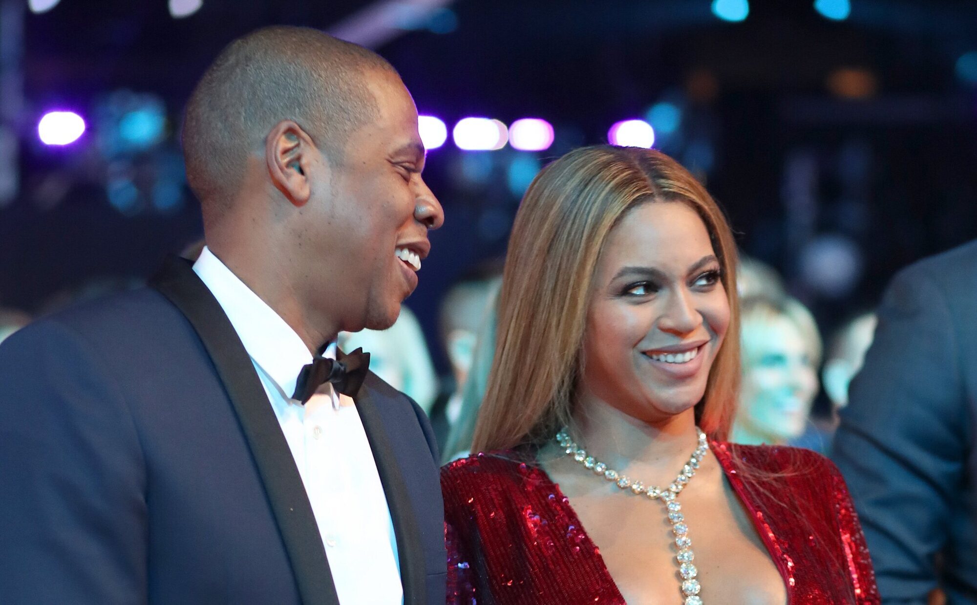 Beyoncé no ha empezado a usar su apellido de soltera tras la demanda contra Jay Z por violar a una menor de edad