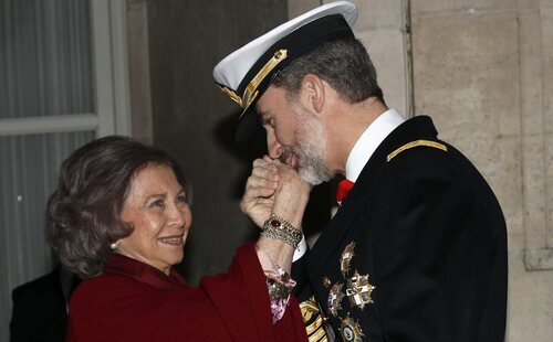 El Rey Felipe VI concede el Toisón de Oro a la Reina Sofía: las razones y el motivo por el que es una decisión histórica