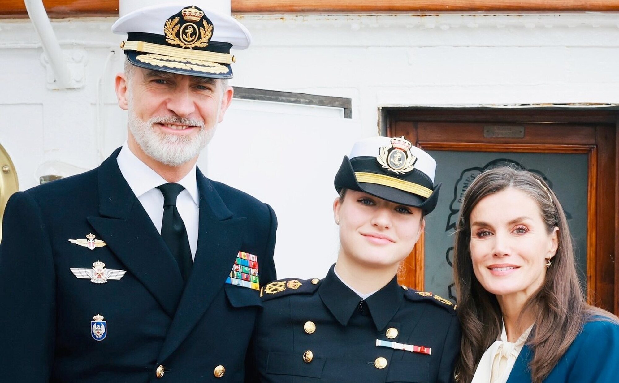 La reacción de los Reyes Felipe y Letizia a la relación de la Princesa Leonor con un compañero del Juan Sebastián de Elcano