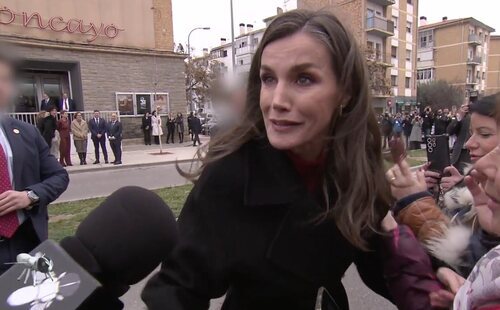 La Reina Letizia, preocupada por el futuro de 'Caiga quien Caiga': "He leído cosas y he oído cosas"