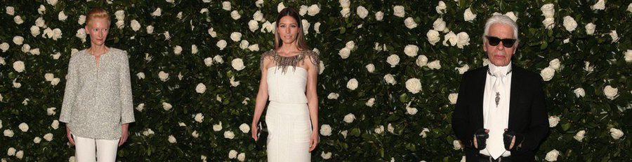 Alexa Chung, Karl Lagerfeld y Jessica Biel homenajean a Tilda Swinton en el MoMA de Nueva York