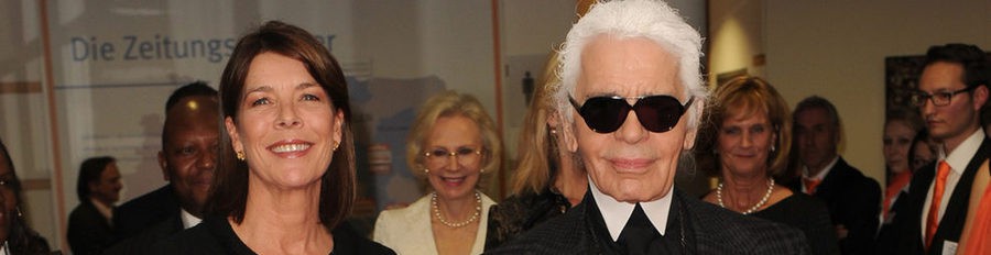 Karl Lagerfeld entrega el premio 'Menschen in Europa' a Carolina de Mónaco por su labor humanitaria