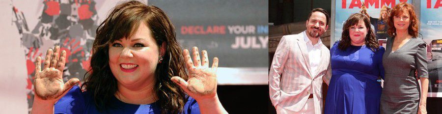 Melissa McCarthy deja sus huellas en el Teatro Chino Grauman de Hollywood