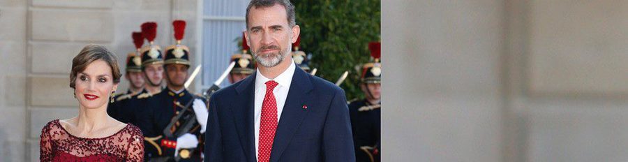 La Reina Letizia resplandece junto al Rey Felipe en la cena de gala en su honor en El Elíseo