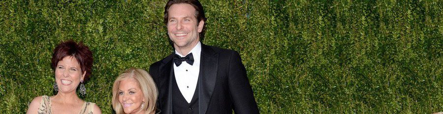 Bradley Cooper, Joe Manganiello y Nick Jonas, noche de solteros en los Tony Awards 2015