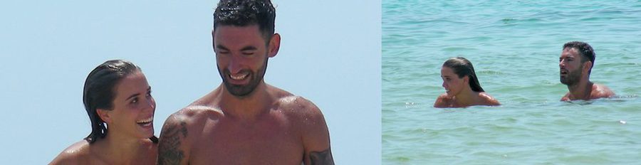 Alejandra González, de 'GH15', y su novio el DJ Álex Guerrero, románticas vacaciones en Ibiza