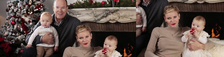 Jacques y Gabriella de Mónaco felicitan la Navidad 2015 junto a los Príncipes Alberto y Charlene