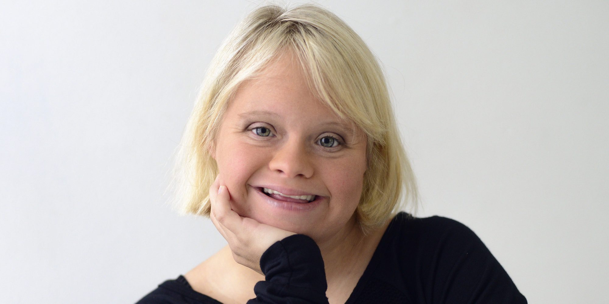 Lauren Potter ('Glee') se compromete con su novio Timothy Spear