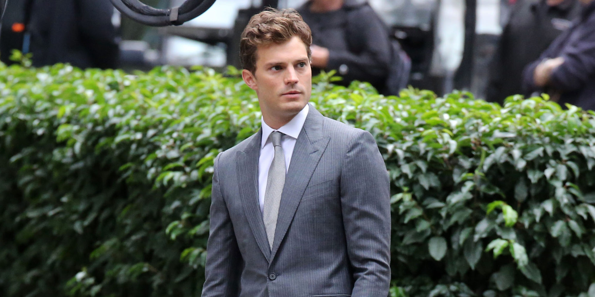 Jamie Dornan deslumbra en Nueva York durante la promoción de su última película 'Anthropoid'