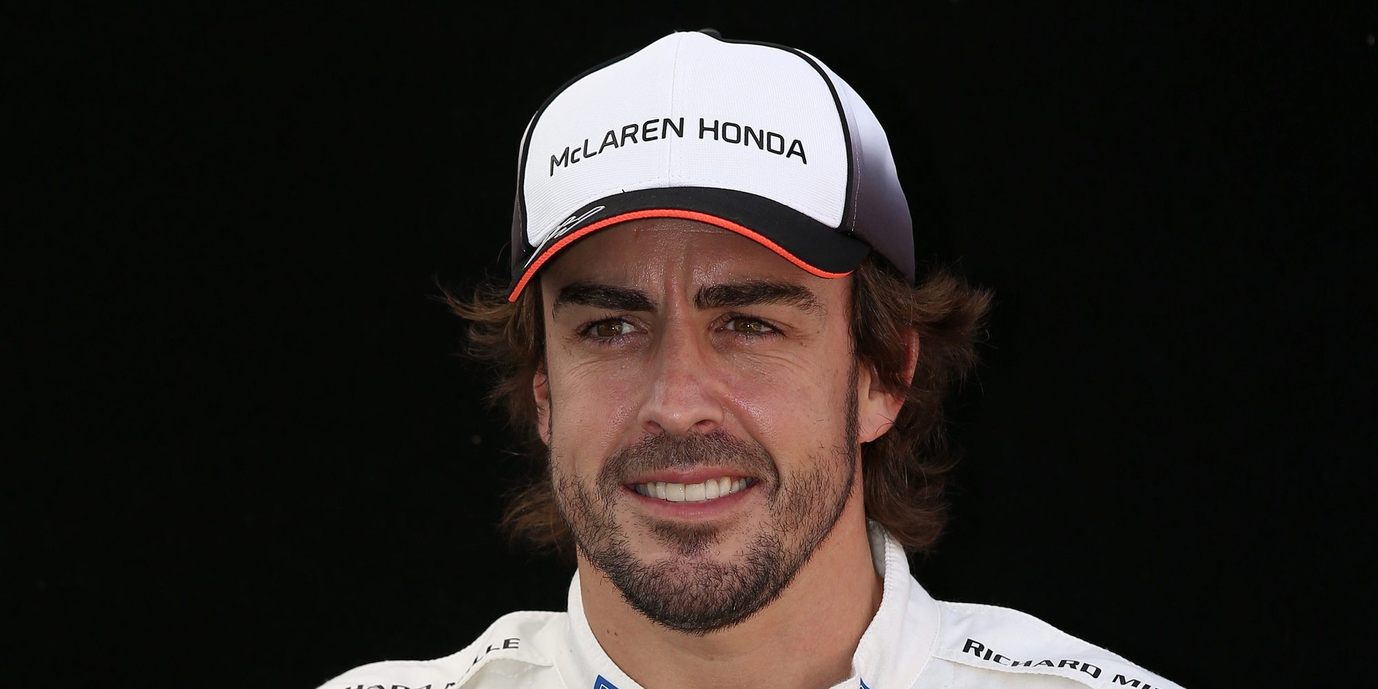 Fernando Alonso derrocha pasión con su novia Linda Morselli en su primer verano de amor