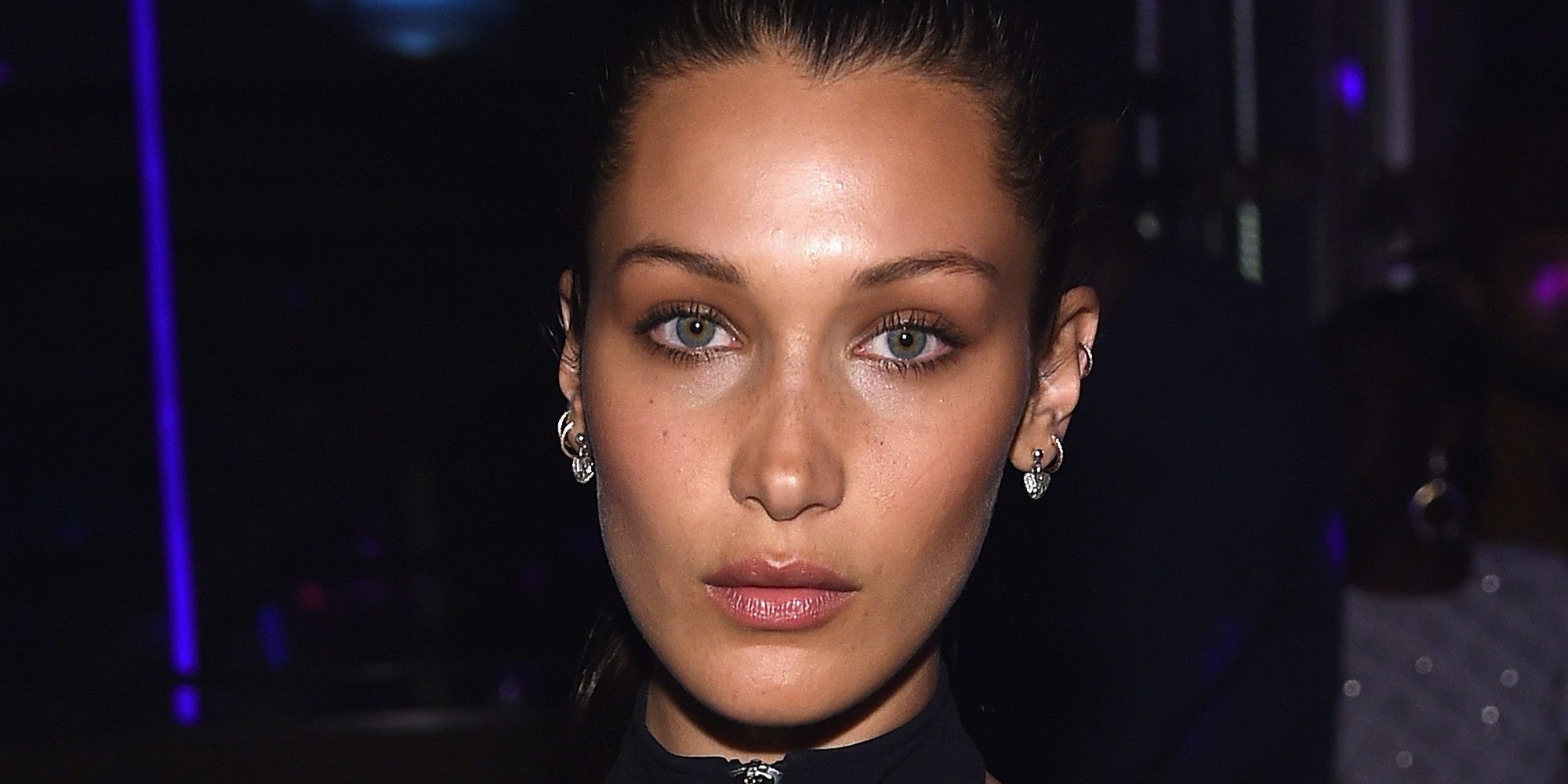 Bella Hadid luce cuerpazo posando desnuda para Vogue Paris