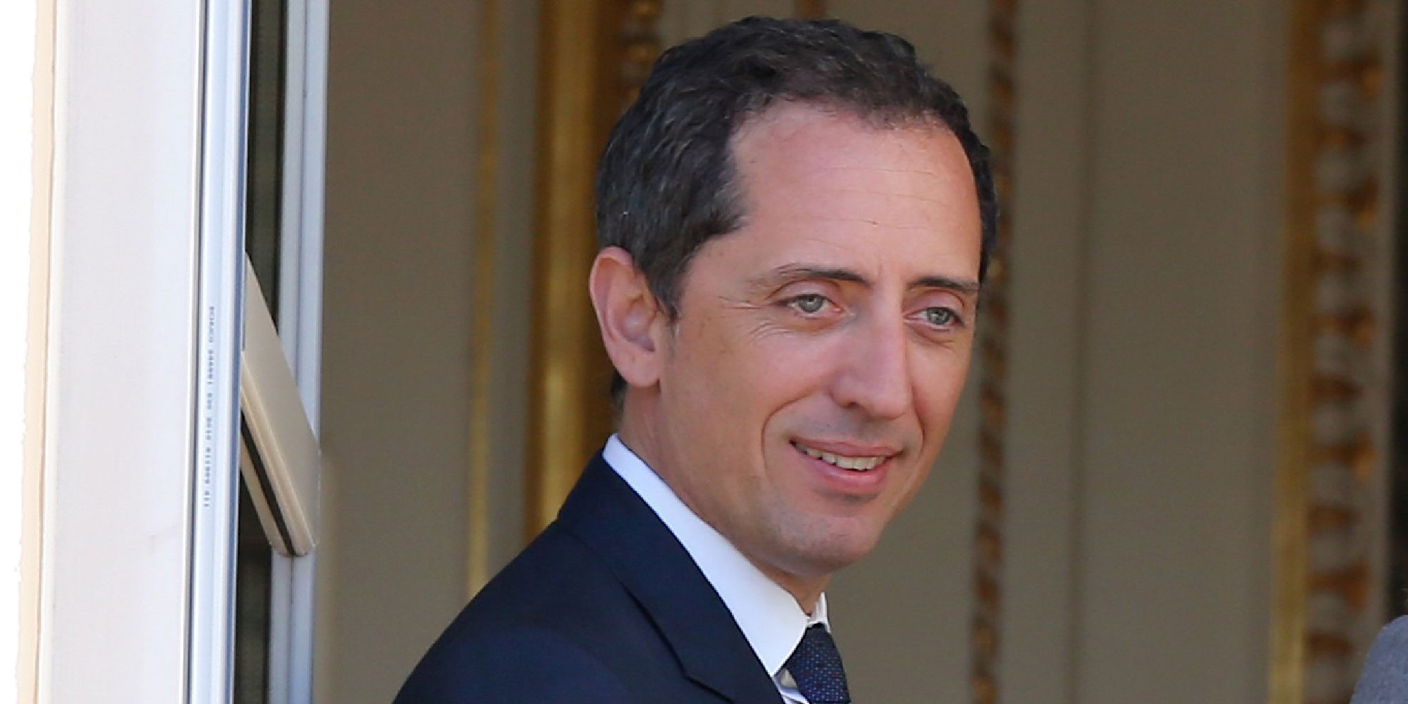 Gad Elmaleh, ex de Carlota Casiraghi, enamorado de una modelo 19 años más joven