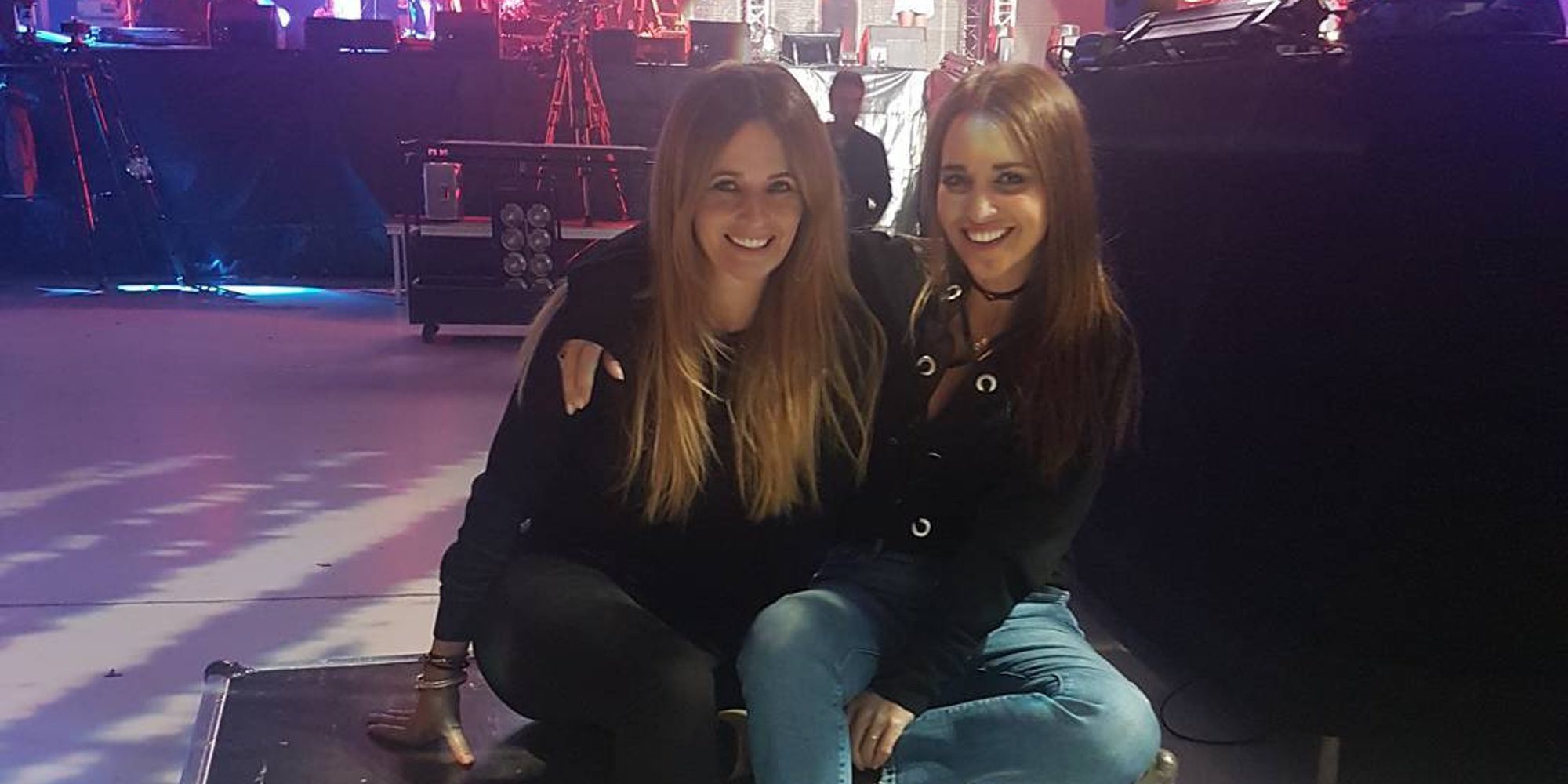 Paula Echevarría e Isabel Navarro, las groupies más privilegiadas del concierto de 'OT: El Reencuentro'