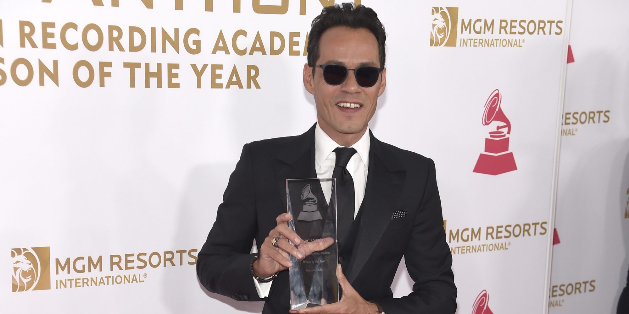 Marc Anthony recibe el premio Persona del Año 2016 y Bebe, Niña Pastori y María Toledo no se lo pierden