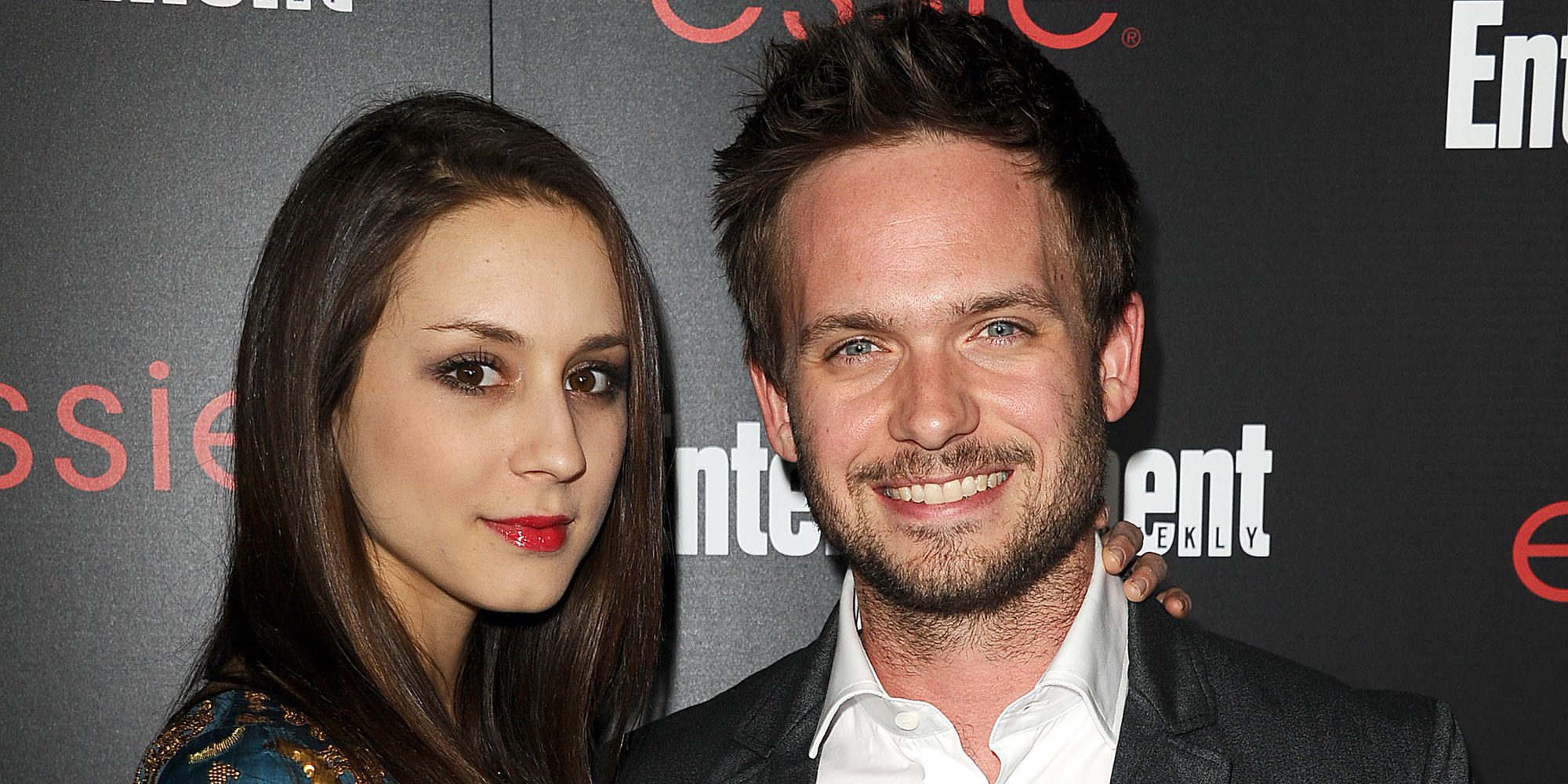 Troian Bellisario de 'Pretty Little Liars' y Patrick J. Adams de 'Suits' se han casado