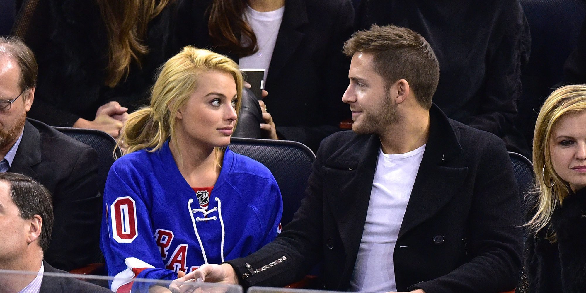 Margot Robbie confirma su boda con Tom Ackerley