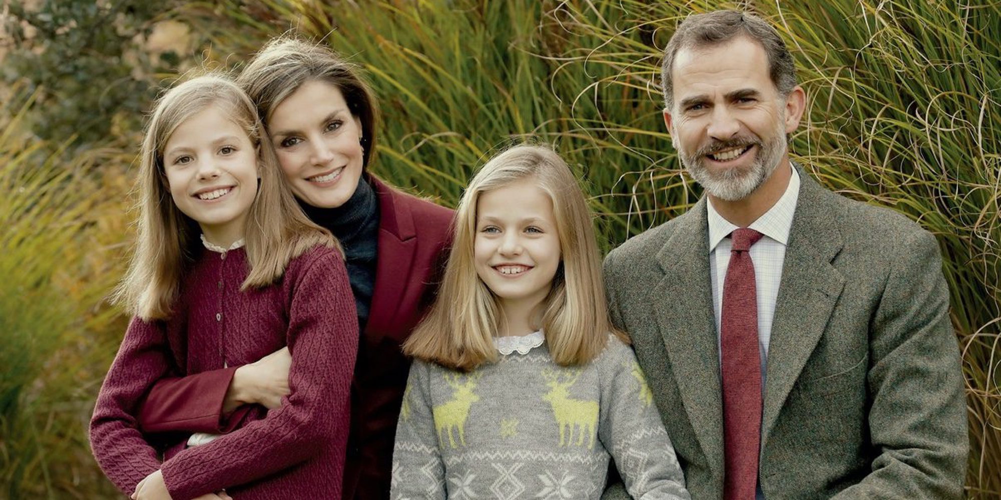 Los Reyes Felipe y Letizia, unos padres orgullosos en la actuación censurada de sus hijas Leonor y Sofía