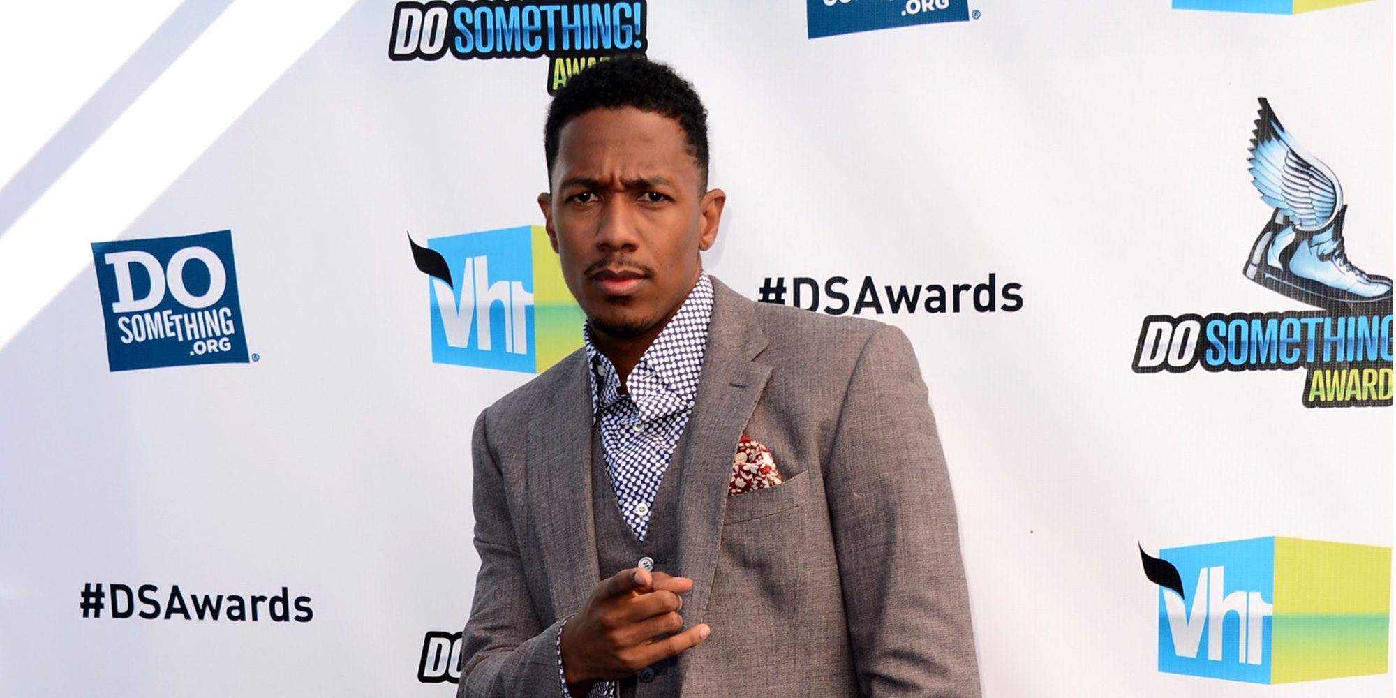 Nick Cannon recibe el alta y sale del hospital tras haber recibido cinco transfusiones de sangre