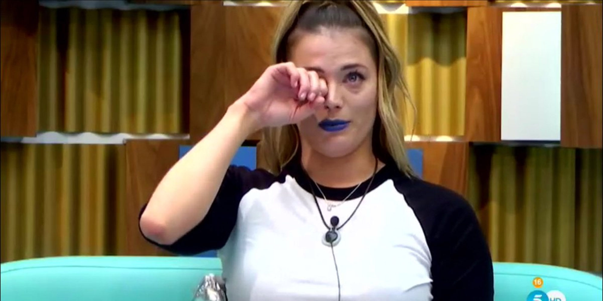 Alyson Eckmann es la primera en venirse abajo en 'GH VIP 5' tras contar una anécdota de su infancia