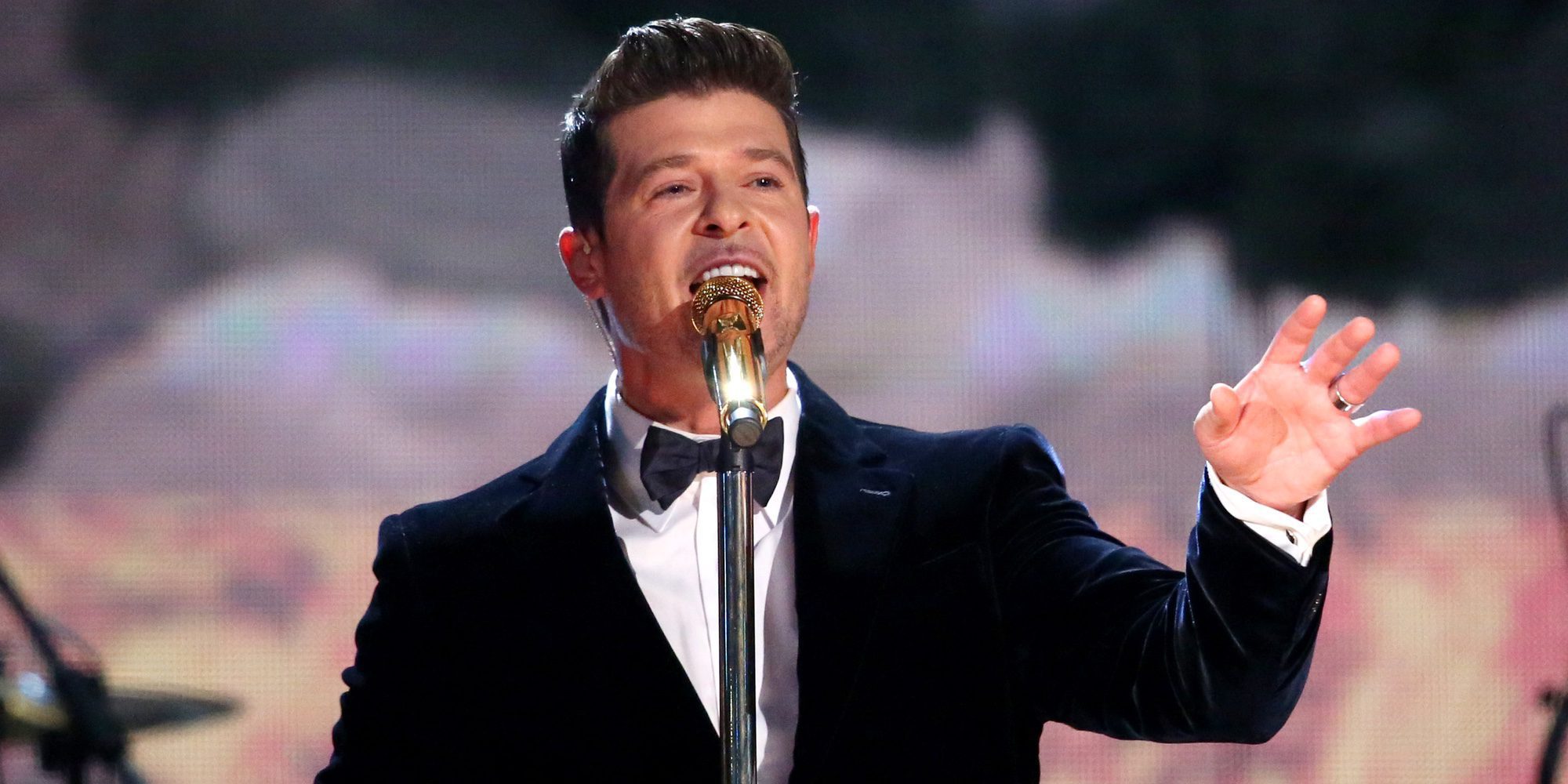 Robin Thicke ha sido acusado de maltratar a su hijo de seis años