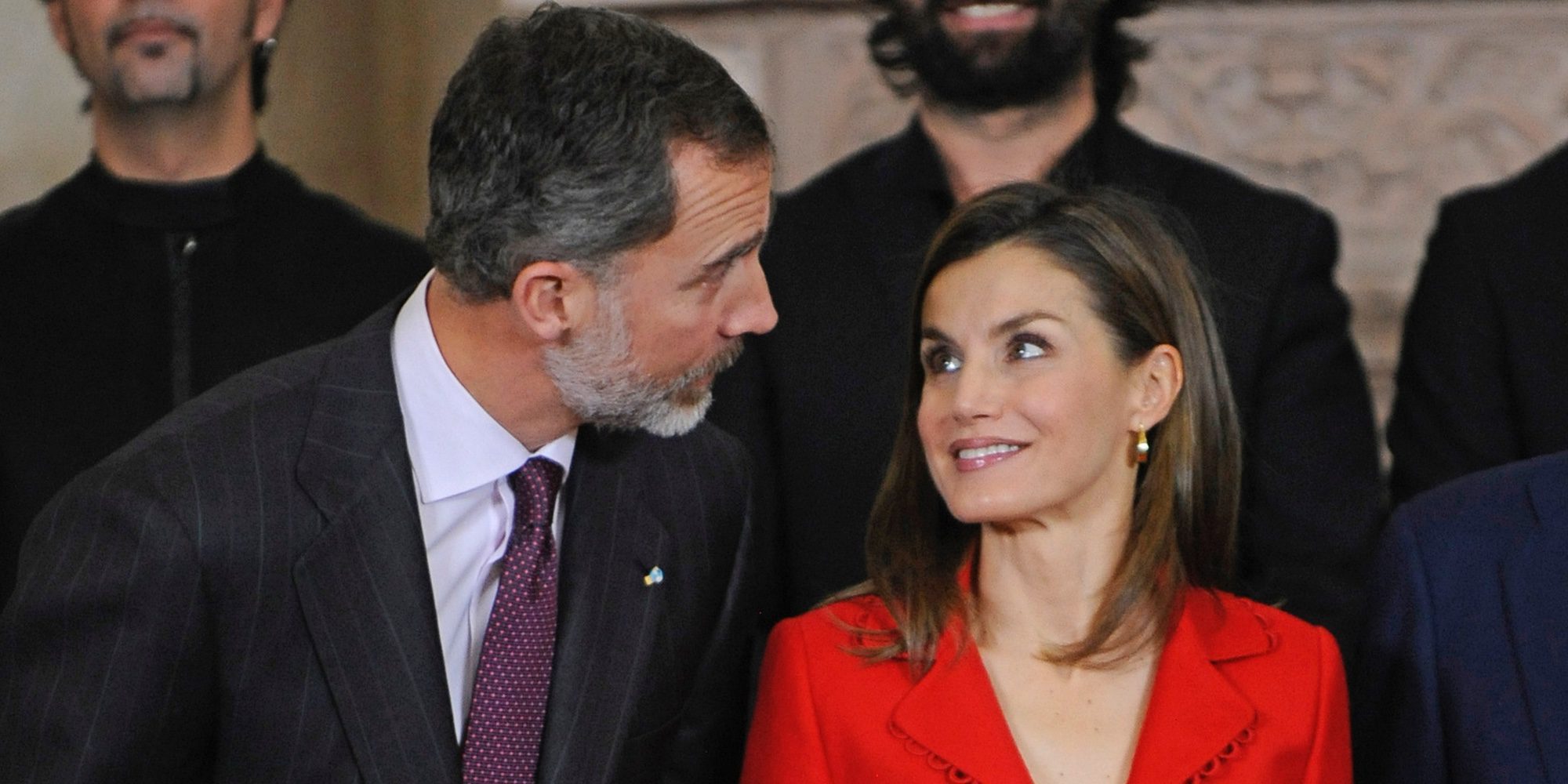 Los Reyes Felipe y Letizia, de acto con Concha Velasco, Pablo Alborán, Paco León, Miguel Poveda y Raphael