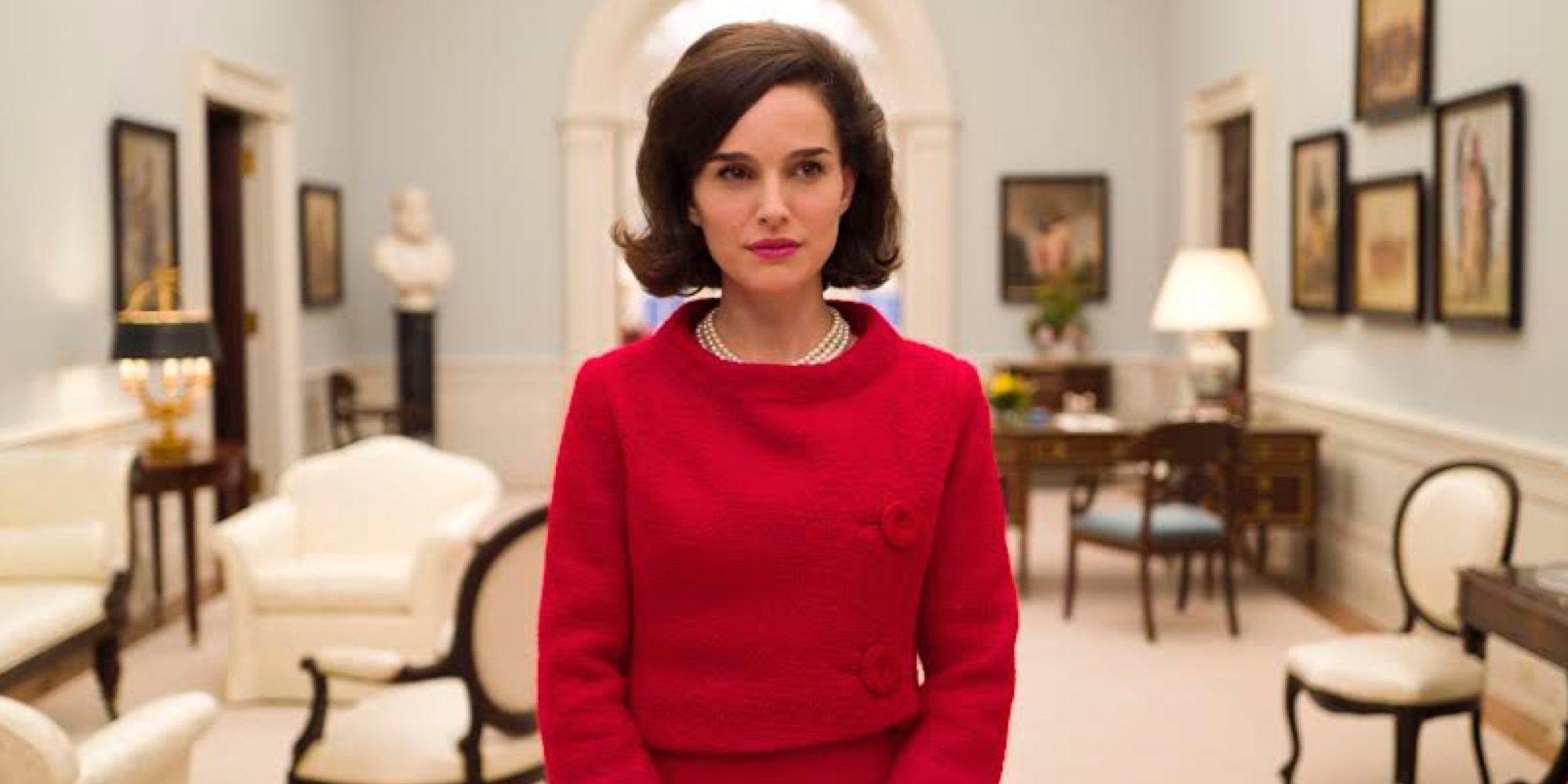 'Jackie' llega a las carteleras para tratar de desbancar a 'Cincuenta Sombras más Oscuras'