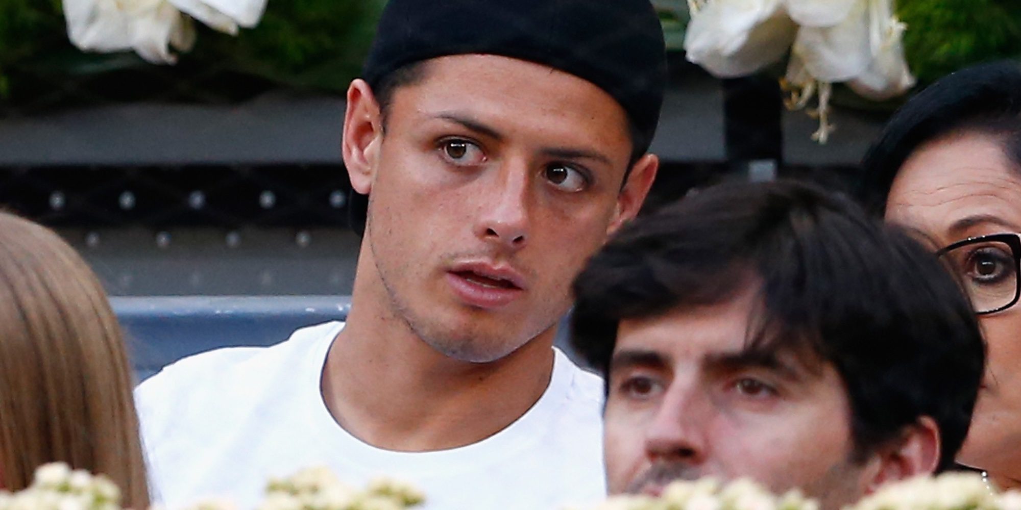 La novia de Chicharito, Camila Sodi, pillada con otro hombre por las calles de Ciudad de México