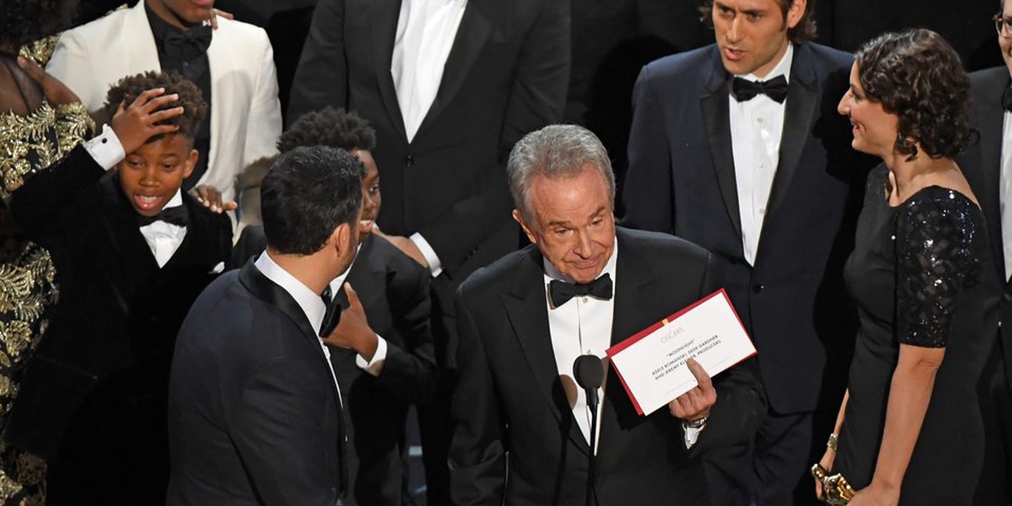 Warren Beatty cuénta cómo vivieron él y Faye Dunaway el error de los Oscar 2017 con 'La La Land' y 'Moonlight'