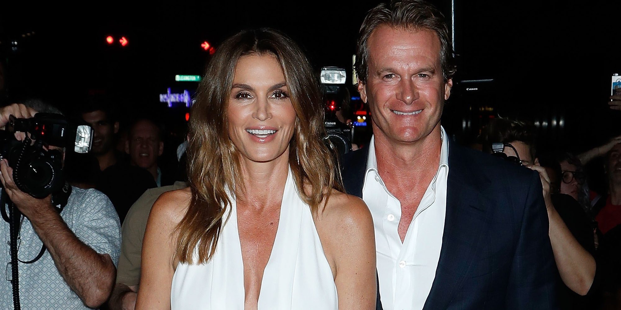 Cindy Crawford disfruta de una jornada playera junto a su marido Rande Gerber en San Bartolomé