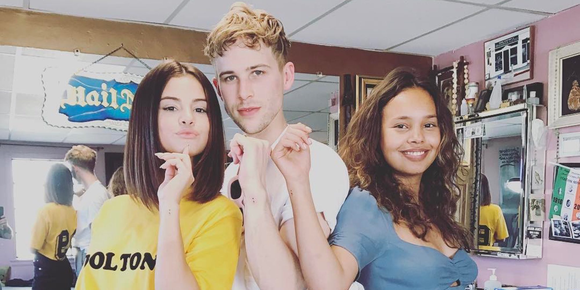 Selena Gomez y los actores de 'Por 13 razones' se tatúan en contra del bullying