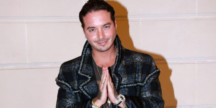 J Balvin recuerda el terrible accidente de avión que le cambió la vida: "No creo en las coincidencias"