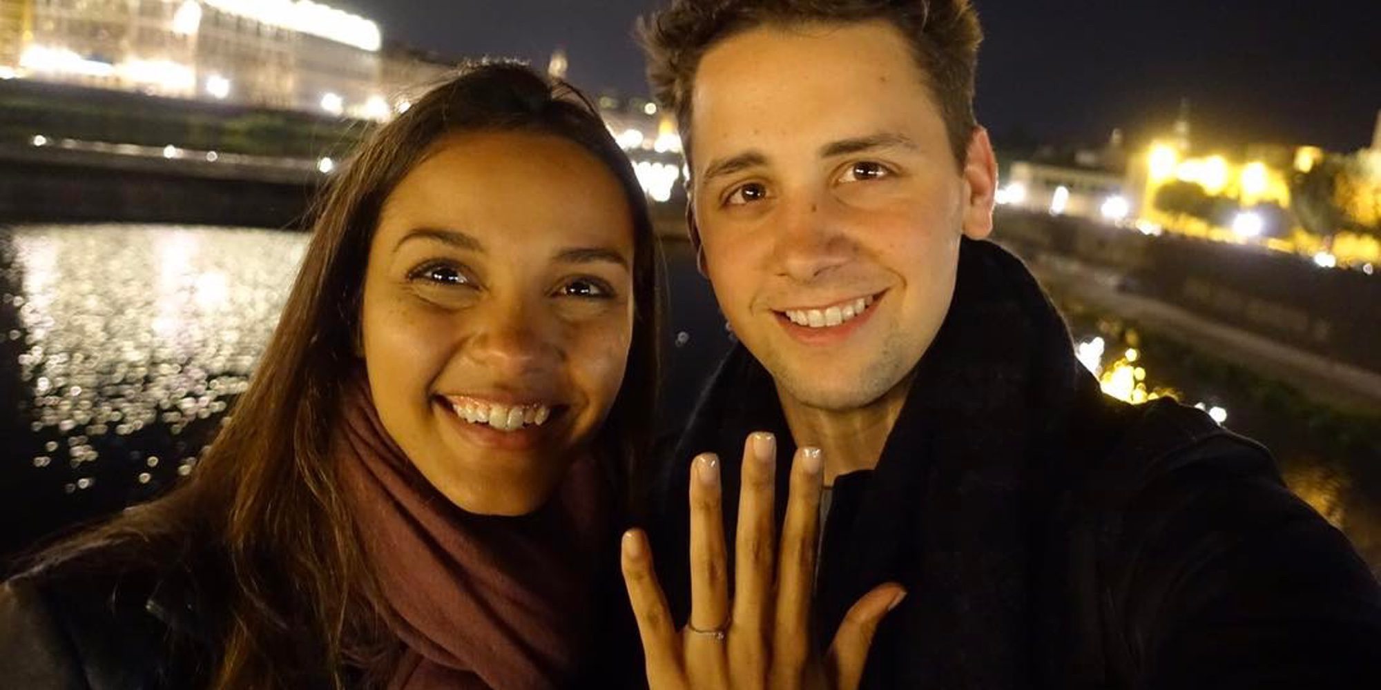 Jessica Lucas ('Gotham') y Alex Jermasek se comprometen tras 4 años juntos