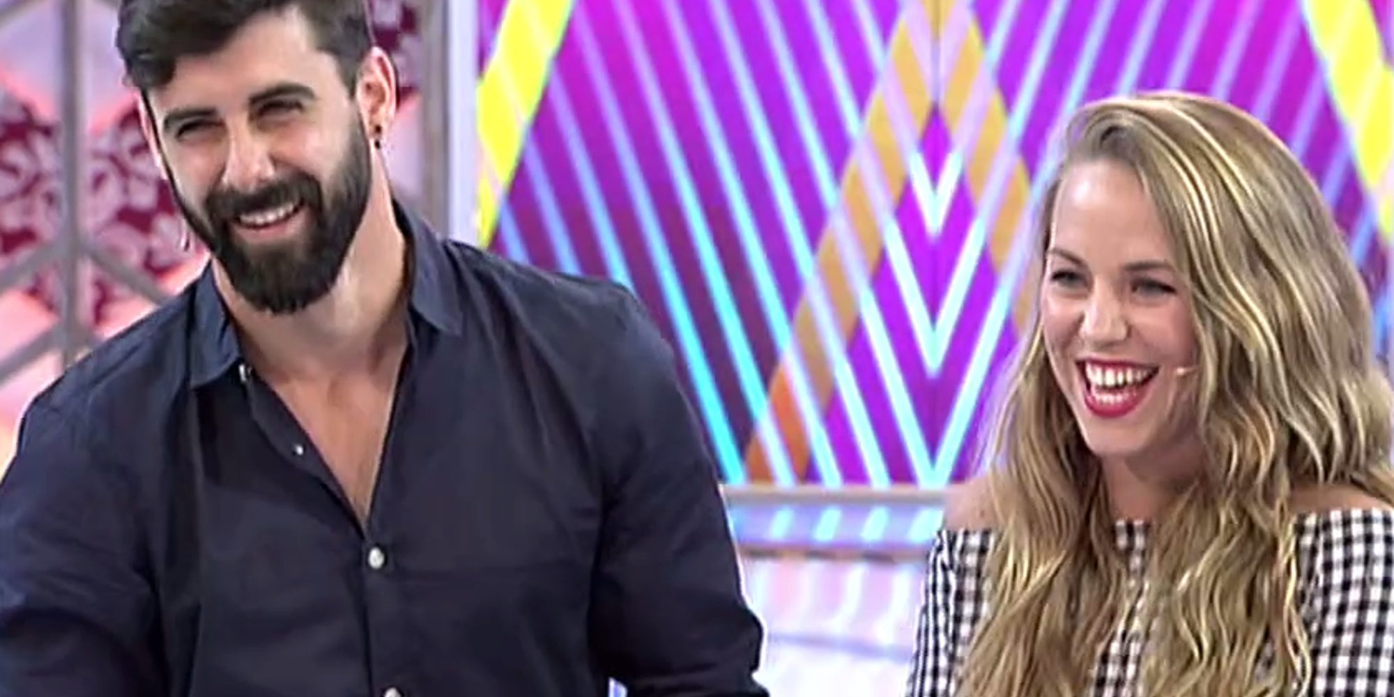 Yoli y Jonathan ('GH 15') se ponen en manos de Natlia Ferviú y se visten de novios en 'Cámbiame'