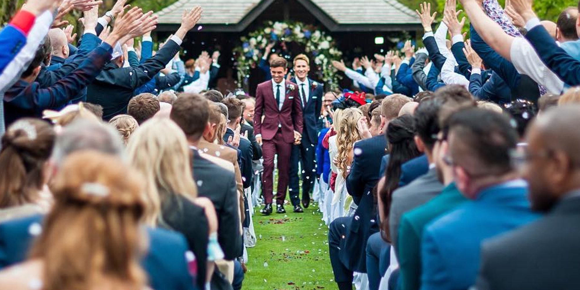 Así fue la boda de ensueño de Tom Daley y Dustin Lance Black en Inglaterra