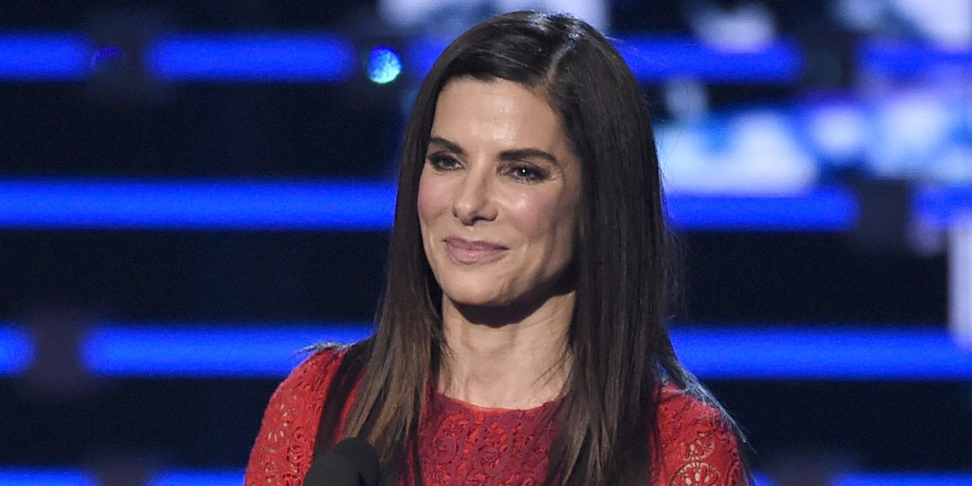 Sandra Bullock consigue una orden de alejamiento de 10 años para el acosador que entró en su casa