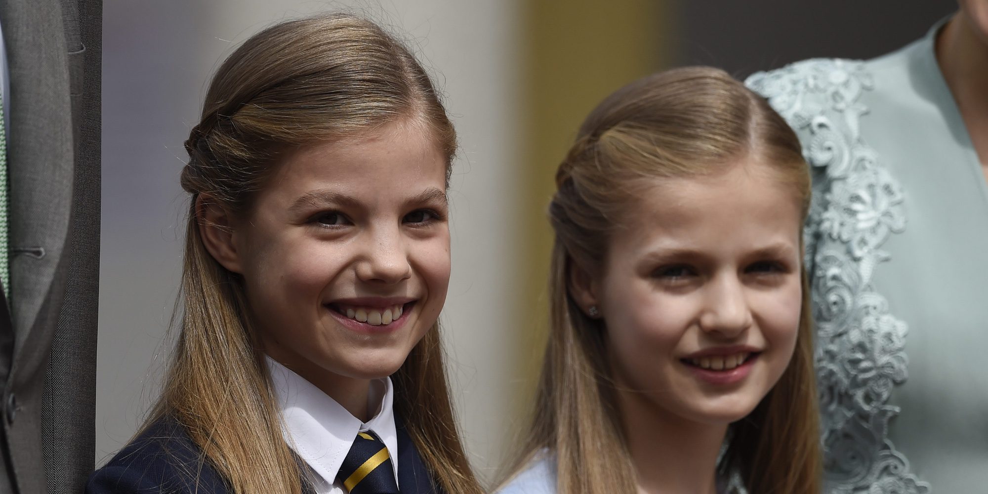 La Princesa Leonor y la Infanta Sofía, descubiertas en un curso de cocina para niños al que fueron de incógnito