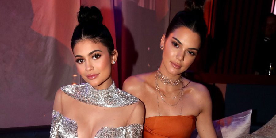 Kylie y Kendall Jenner piden perdón al mundo de la música por diseñar unas camisetas sin consentimiento