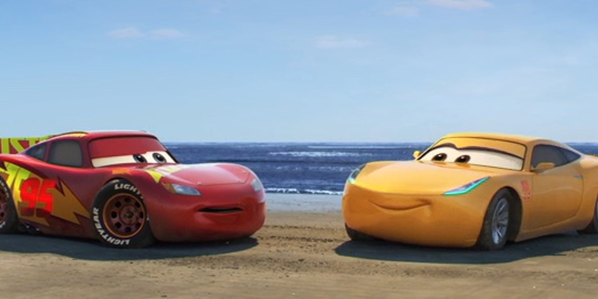 Los cameos de Fernando Alonso y Lewis Hamilton protagonizan este clip exclusivo de 'Cars 3'