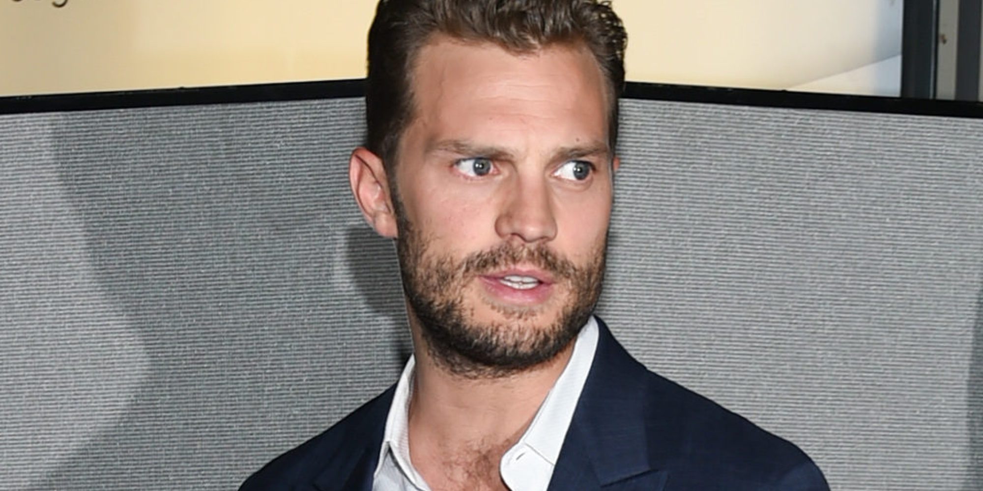 El sospechoso bulto en los pantalones de Jamie Dornan que ha hecho saltar chispas