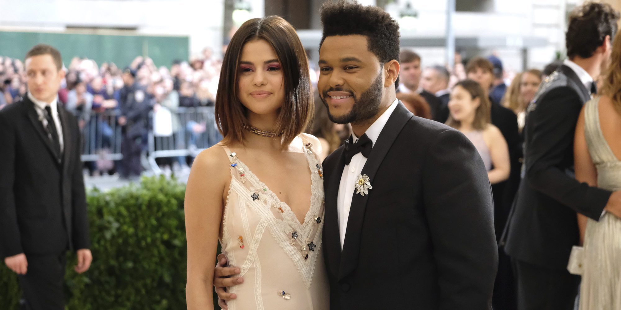 The Weeknd recorre medio mundo para ver a Selena Gomez por su cumpleaños