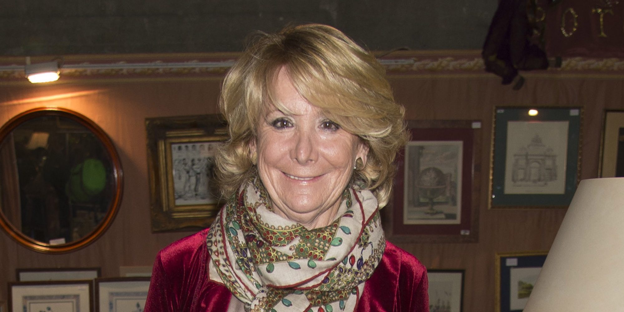 Esperanza Aguirre disfruta del Camino de Santiago durante sus vacaciones