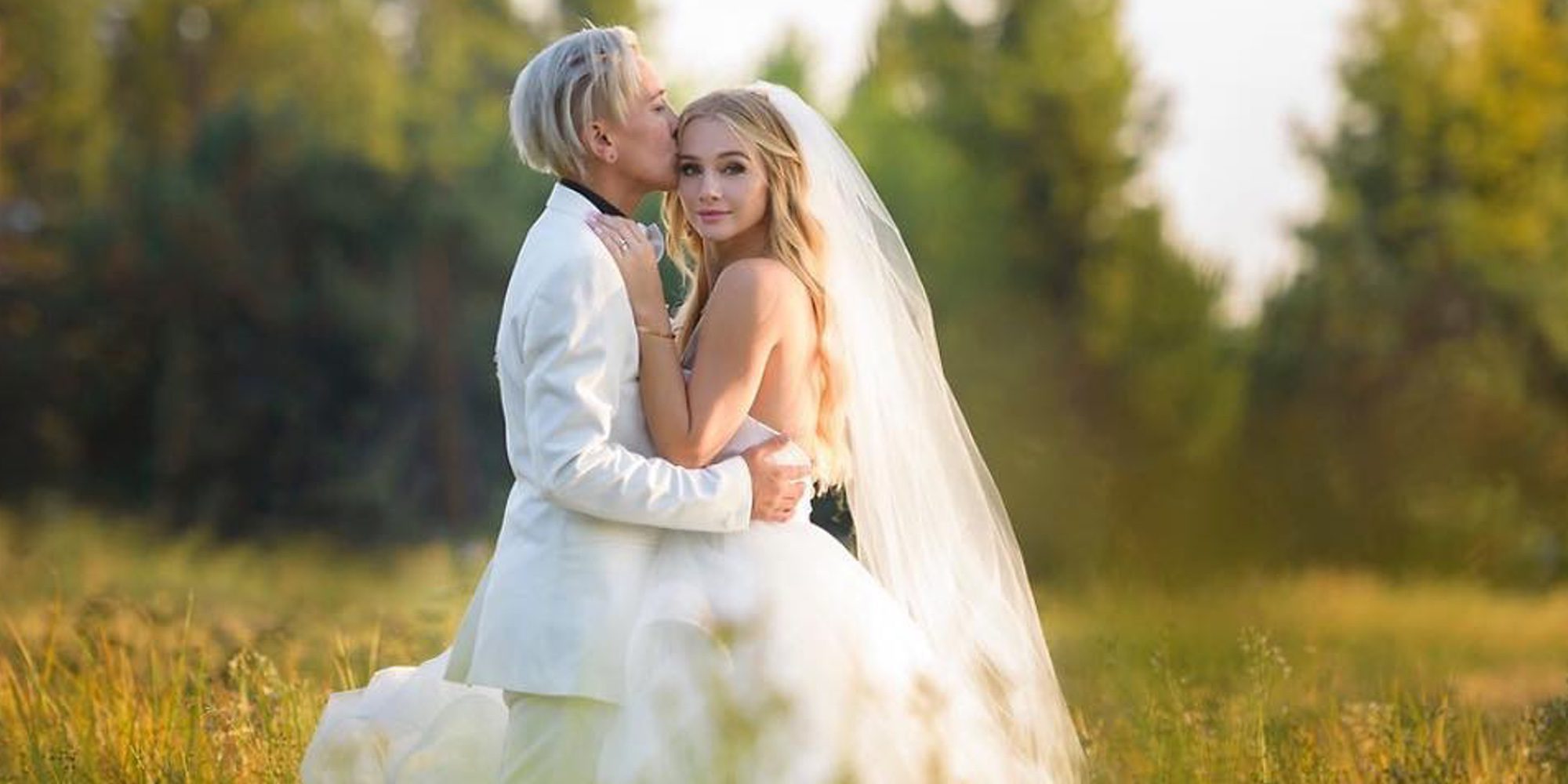 Mollee Gray y la coreógrafa Jake Jane se casan en una romántica boda