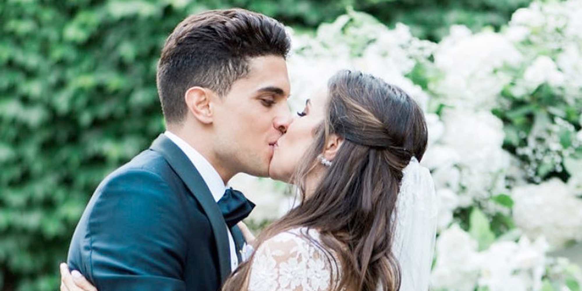 Marc Bartra y Melissa Jiménez muestran la foto más tierna de su boda con su hija Gala