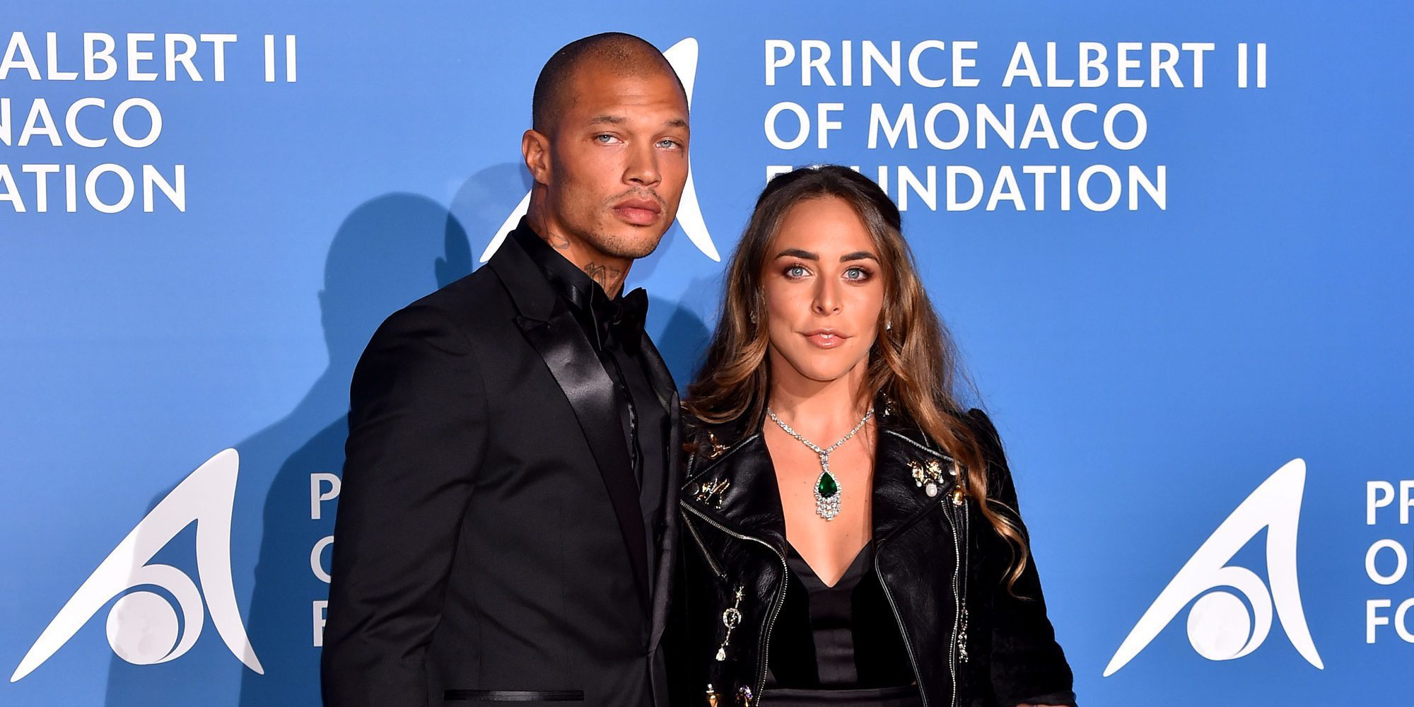 Jeremy Meeks presenta la demanda de divorcio contra su expareja y lo celebra con Chloe Green