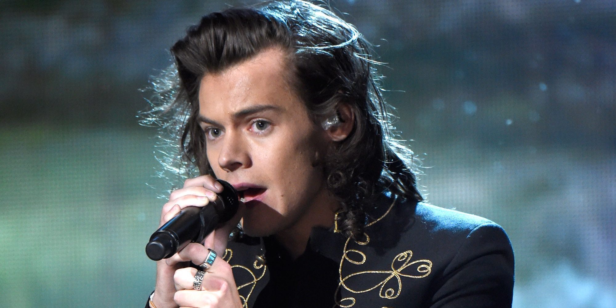 Harry Styles revoluciona a sus fans con el videoclip de su tercer single 'Kiwi'